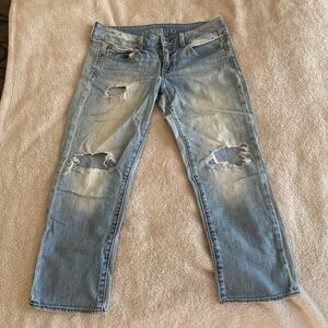 American Eagle Cropped Distressed Light Wash Denim Jeans